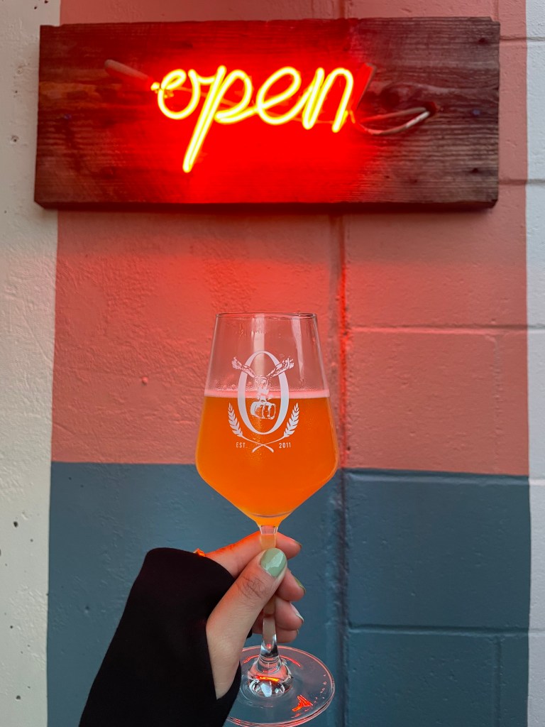 This image has an empty alt attribute; its file name is 55d41538-41e4-41f7-bdf6-2151d9bc4d33.jpeg